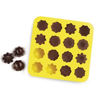 Silicone Zone 16 Cup Flower Chocolate / Ice Mold in Yellow [ 307101 ]
